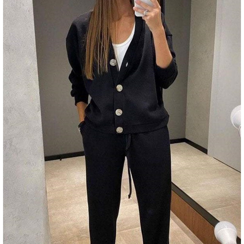 Berg-Feldt | Two-piece: button-up cardigan and matching trousers