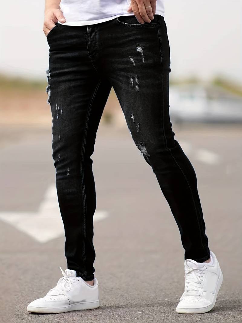 Jerwin: Vielseitige Jeans aus Destroyed Denim