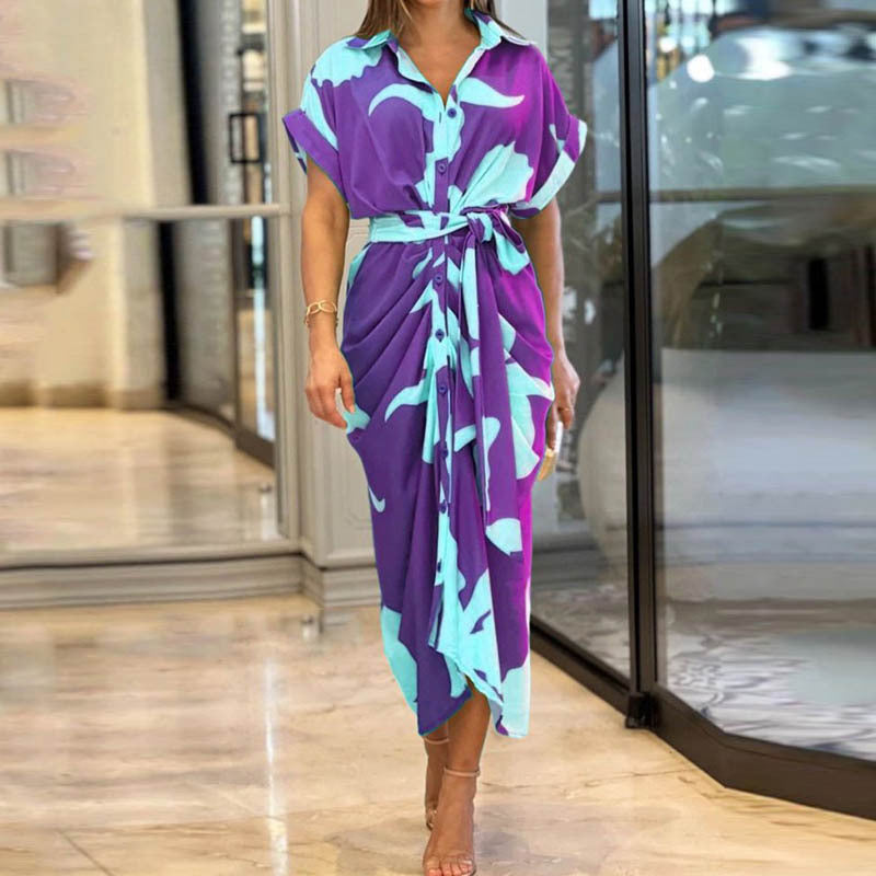 Fudus: Elegantes Kurzarm-Blusenkleid mit Blumenmuster