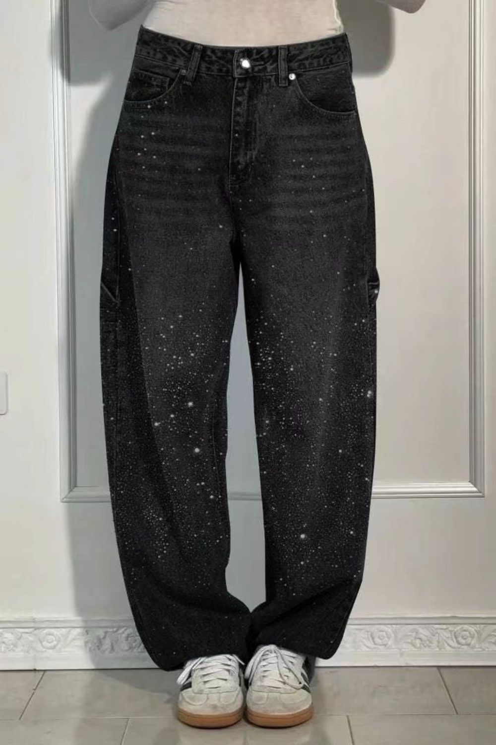 Jeans Berg-Feldt pour femme : Coupe large, délavé, avec strass