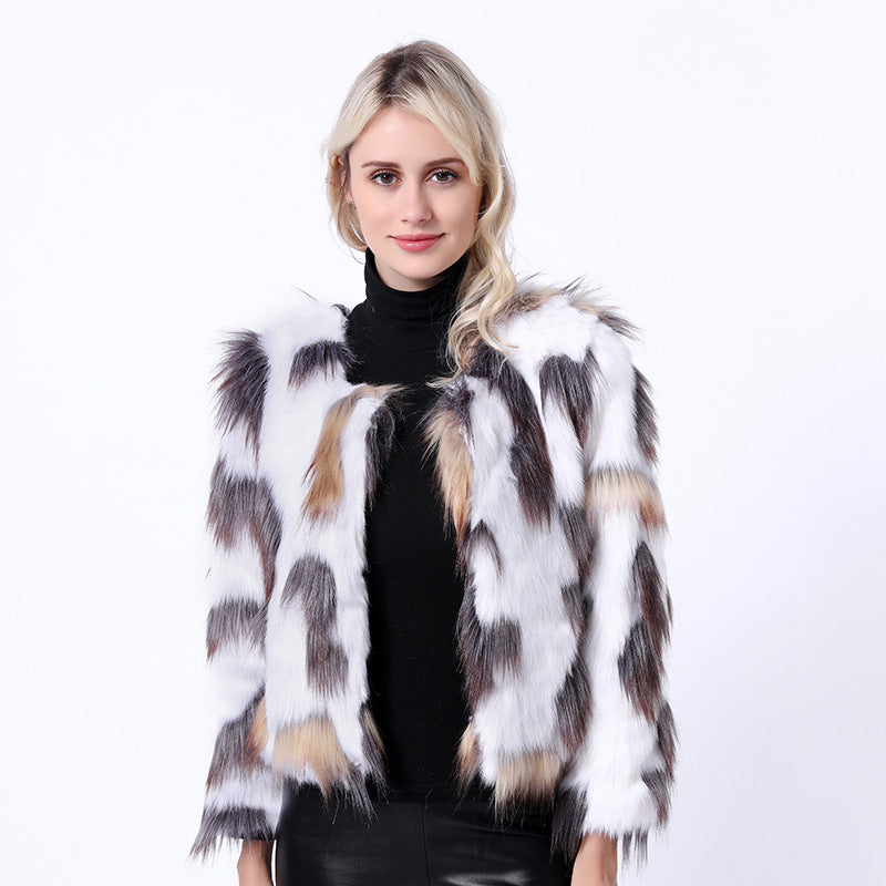 Veste en fausse fourrure tendance pour femme avec motif saisissant et manches volumineuses Berg-Feldt