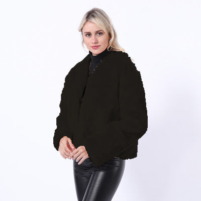 Veste courte en fausse fourrure pour femme avec coupe moderne et manches larges Berg-Feldt