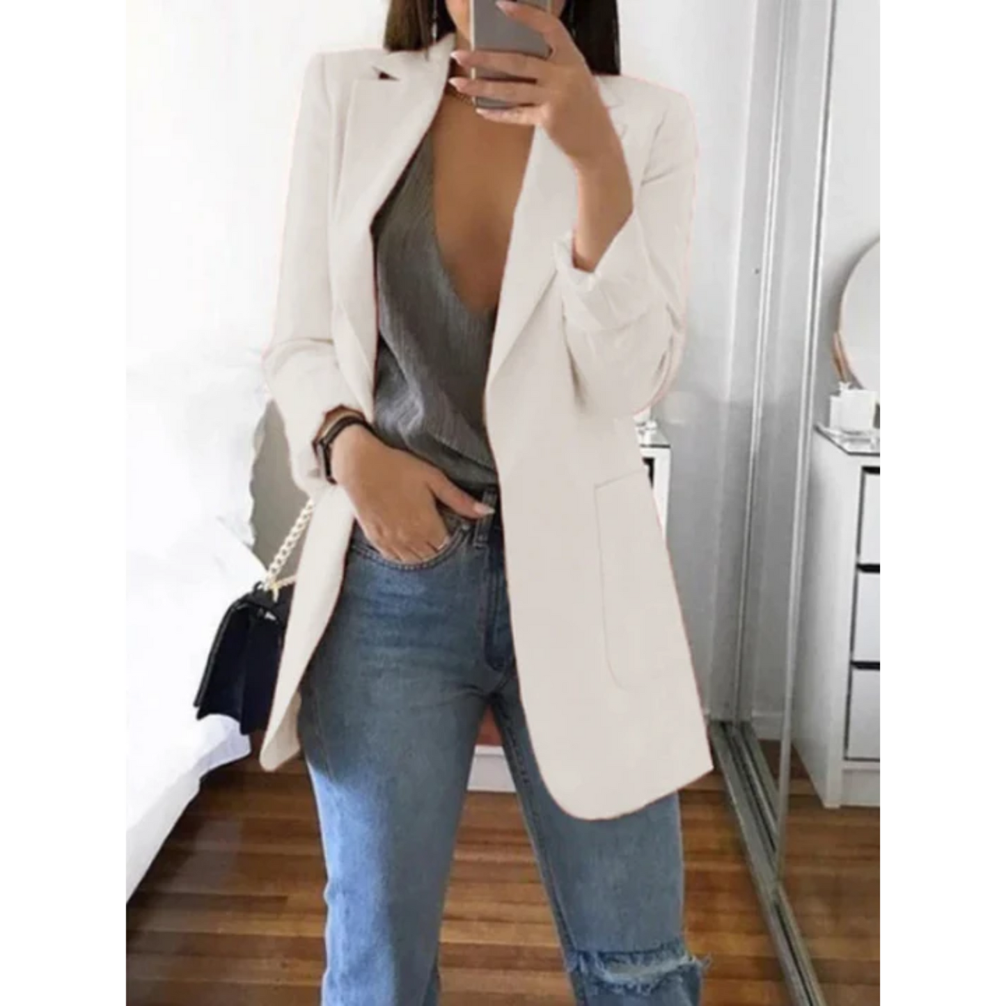 Blazer ajusté moderne et élégant Avelena