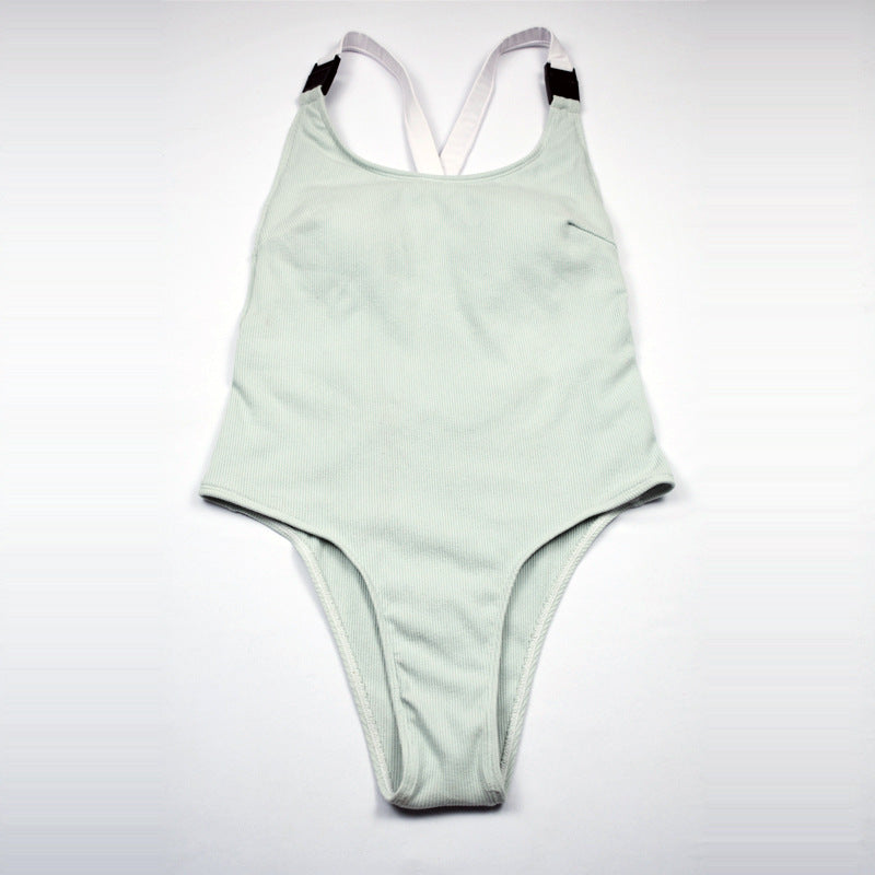 Maillot de bain sportif pour femme de berg-feldt avec bretelles croisées et design tendance