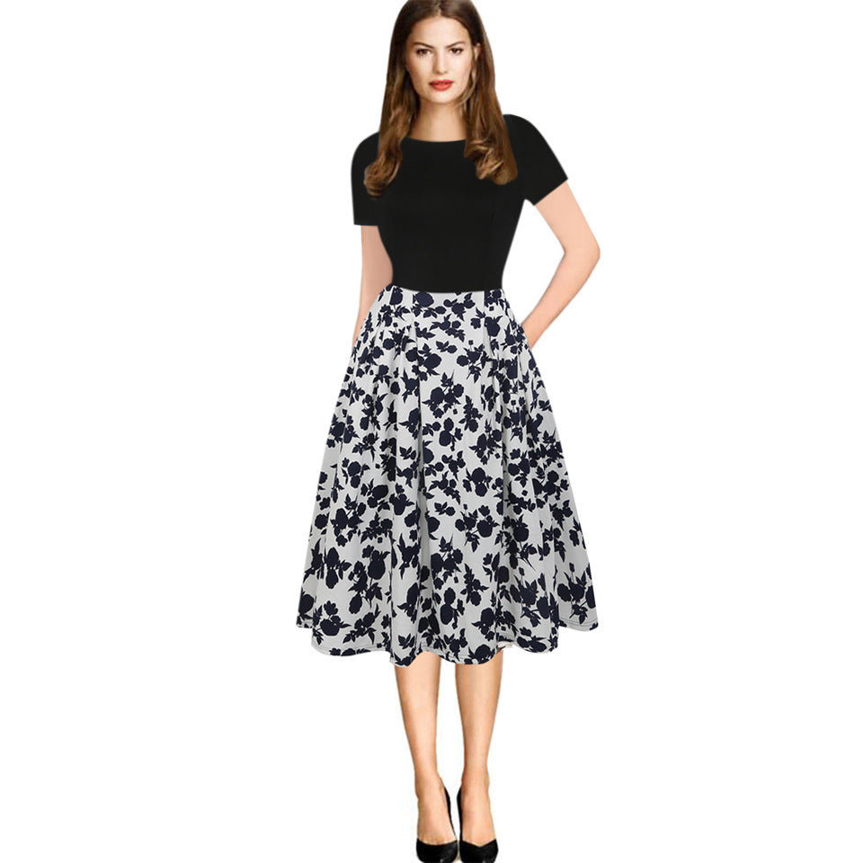 Maxikleid für Damen mit kreativem Muster und tailliertem Schnitt von berg-feldt
 - berg-feldt