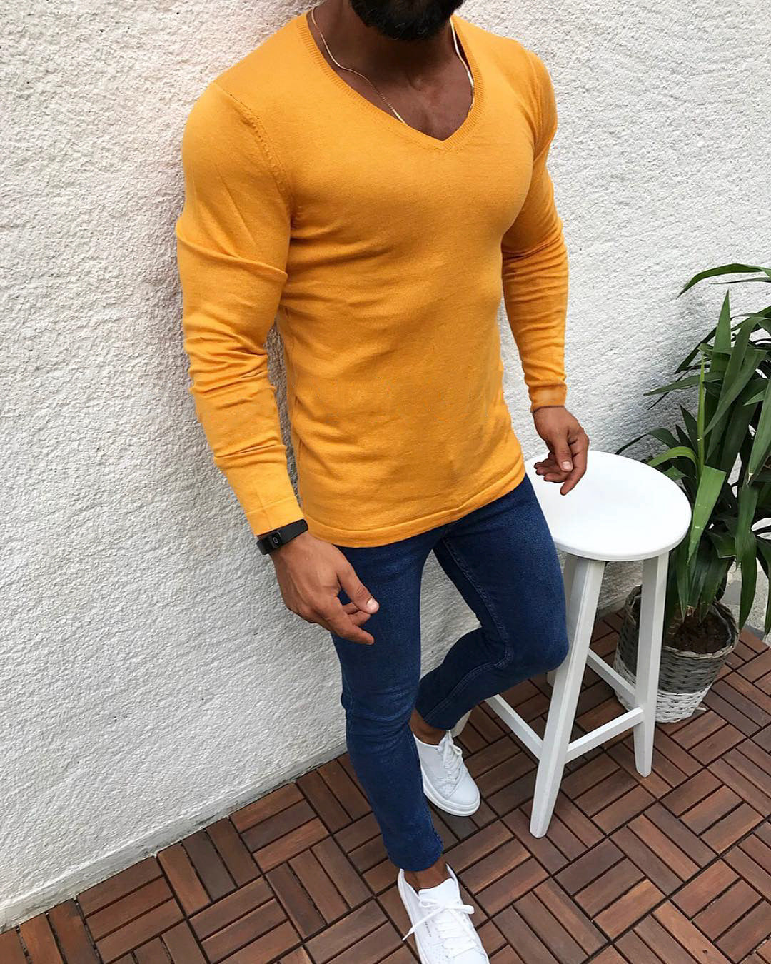 T-shirt à manches longues ajusté en coton avec col en V pour homme Berg-Feldt