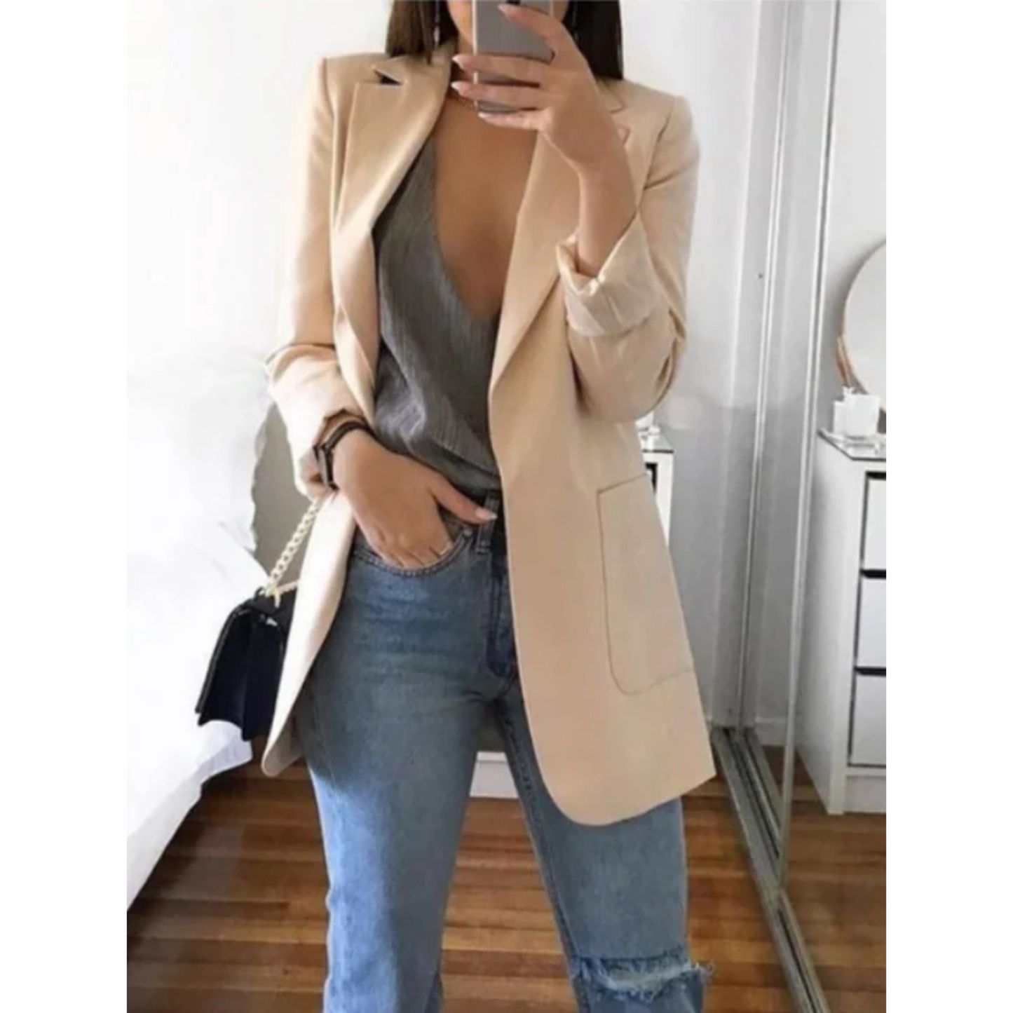 Blazer ajusté moderne et élégant Avelena