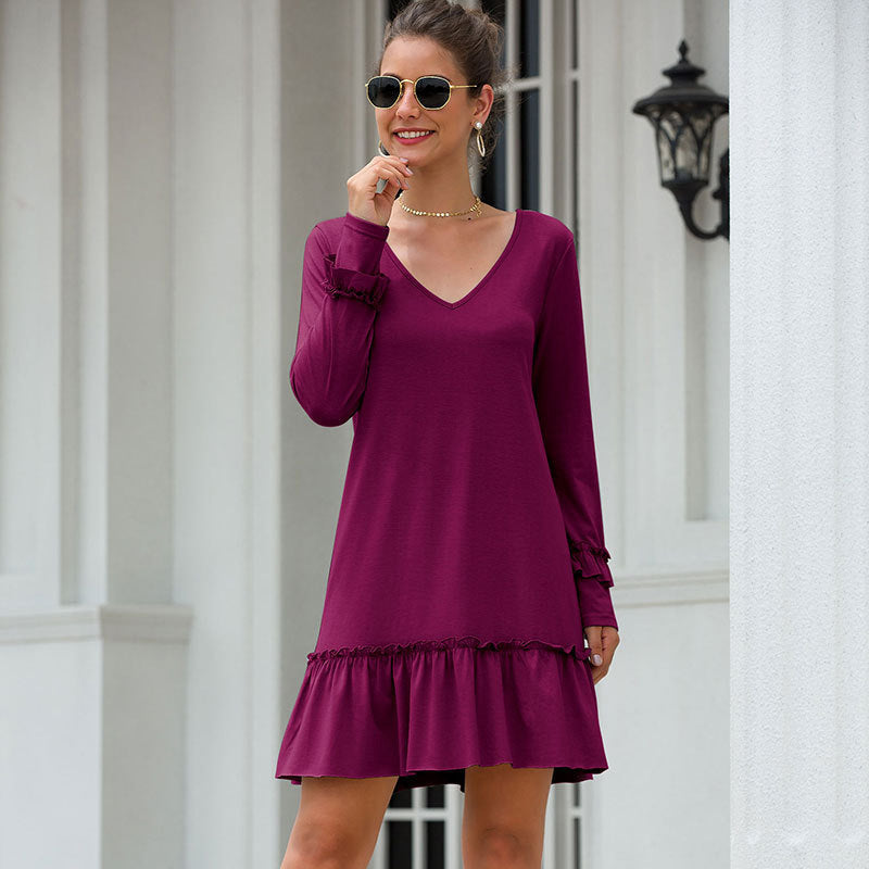 Lässiges Damen-Minikleid mit V-Ausschnitt und Rüschen von berg-feldt