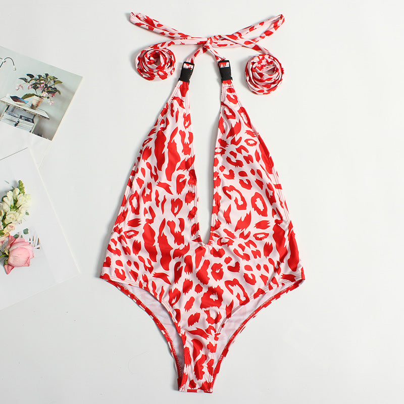 Maillot de bain élégant pour femme avec décolleté plongeant et imprimé léopard par berg-feldt