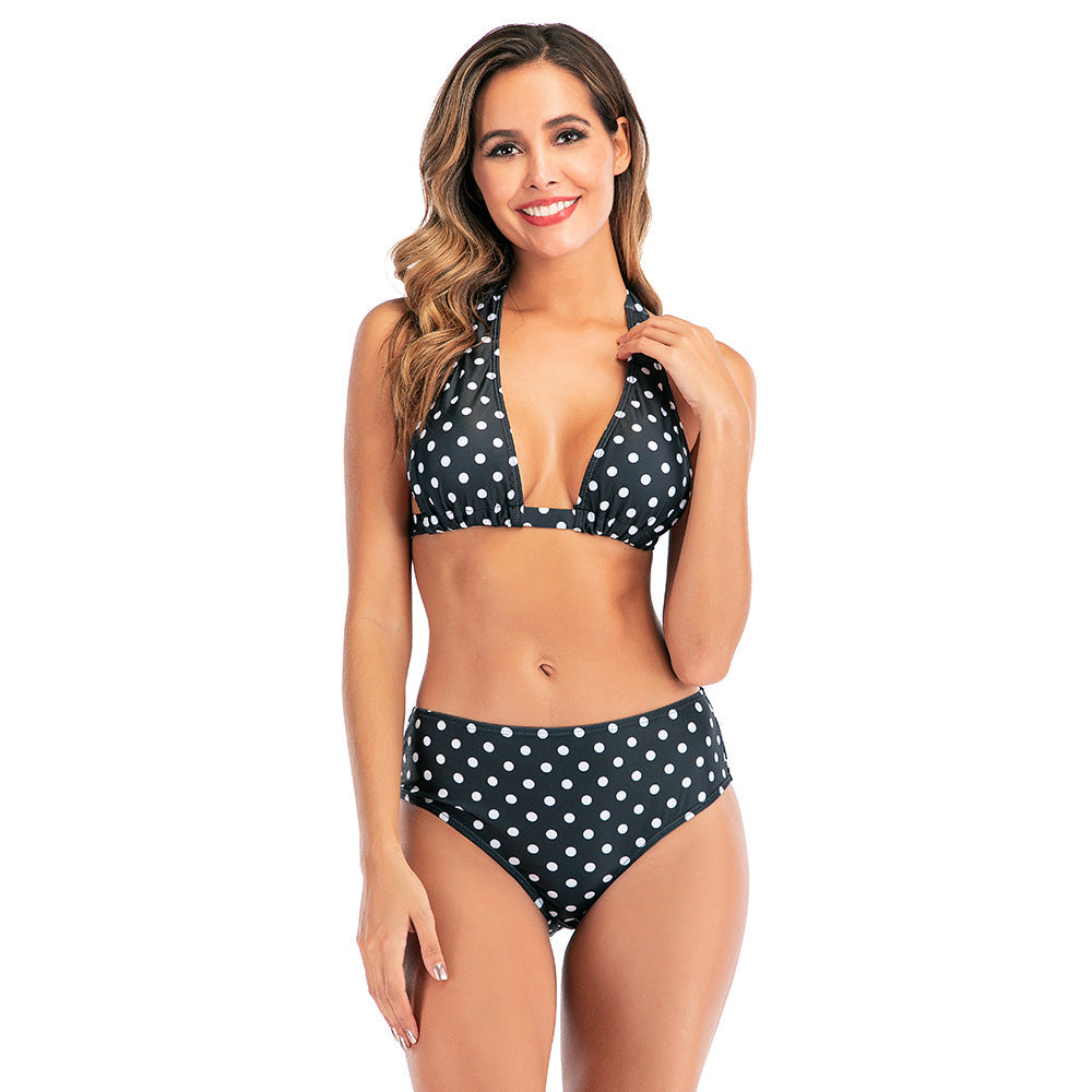 Trendiger Damen-Bikini mit Polka Dots und hohem Beinausschnitt von berg-feldt