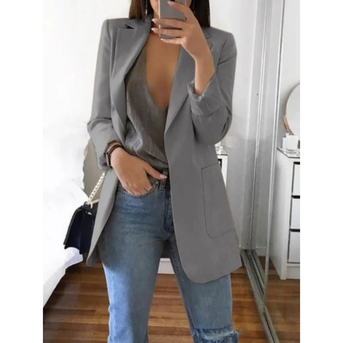 Blazer ajusté moderne et élégant Avelena