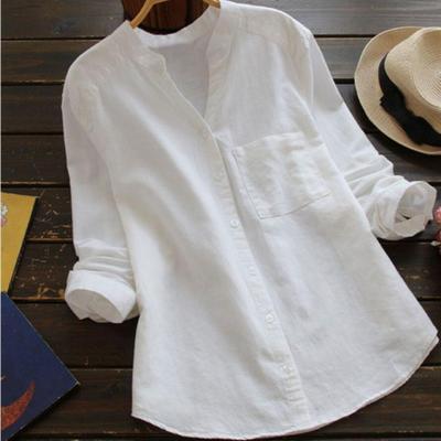 Chemise en coton-lin brodée de la marque Fudus, coupe décontractée