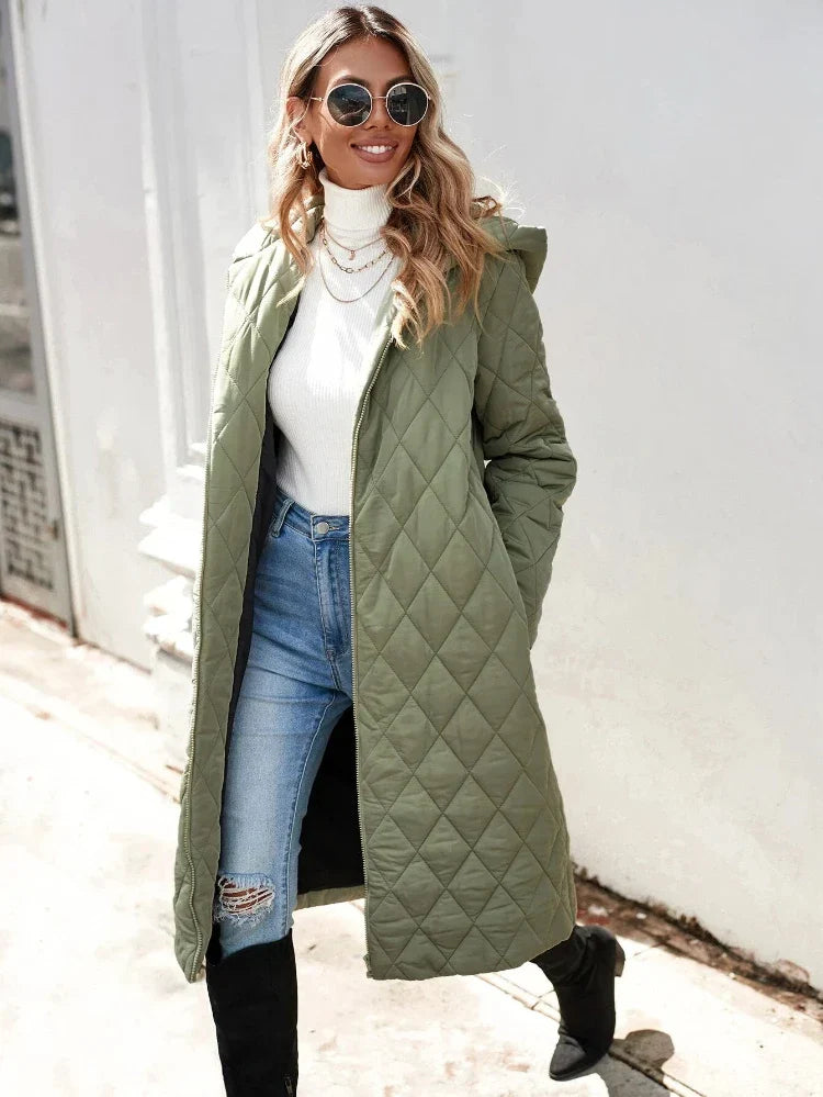 Berg-Feldt | Kapuzen-Daunenjacke für Damen - lange gep quiltete Jacke
