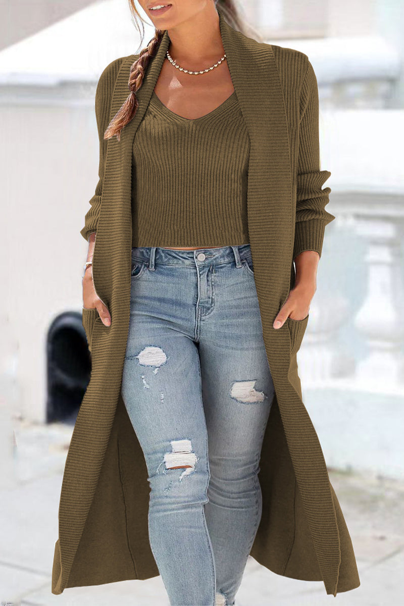 Berg-Feldt | Modisches und Minimalistisches Winterkleid