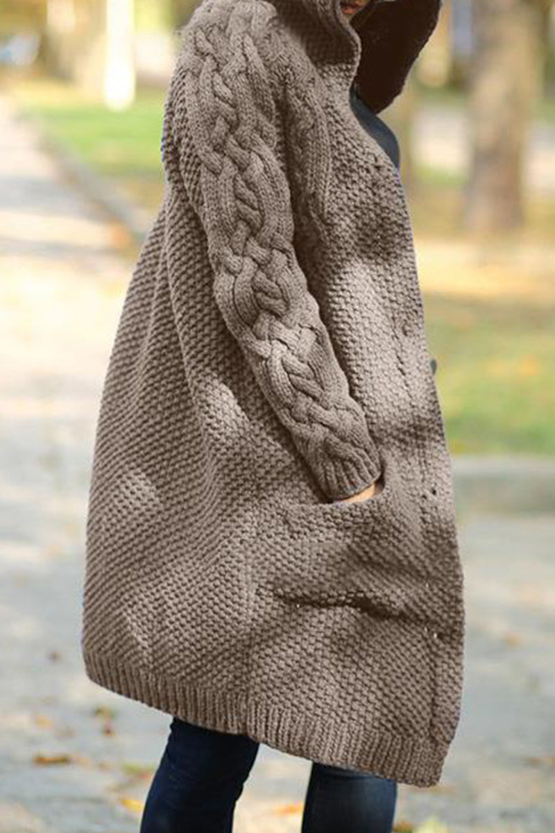 Berg-Feldt | Modische und Minimalistische Strickjacke