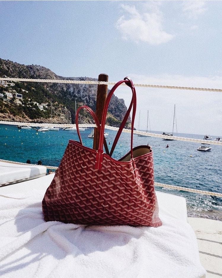 berg-feldt | Stylish Women's Handbag for Everyday Use