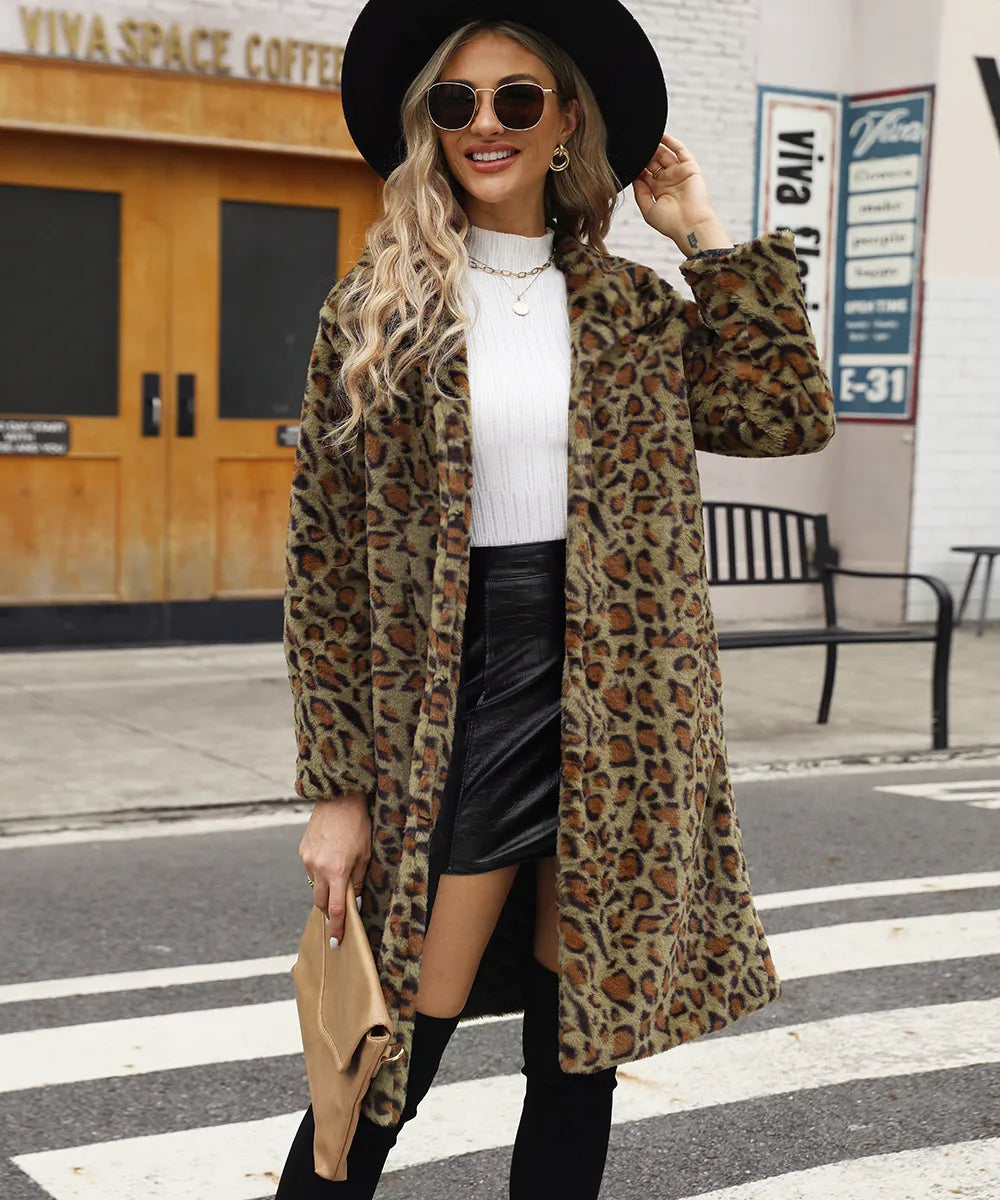 Berg-Feldt | Plüschjacke mit Leopardenmuster