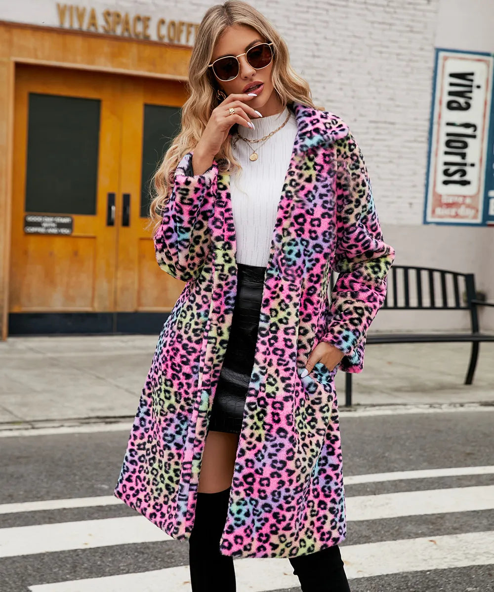 Berg-Feldt | Plüschjacke mit Leopardenmuster