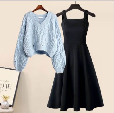 Berg-Feldt | Ensemble deux pièces composé d'un pull en maille croisée de haute qualité et d'une robe élégante