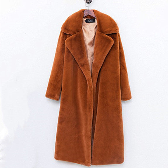 Manteau élégant et volumineux en fausse fourrure avec large col Berg-Feldt pour femme