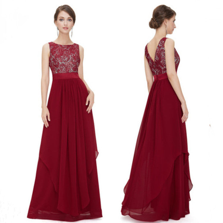 Robe en mousseline et dentelle par Fudus