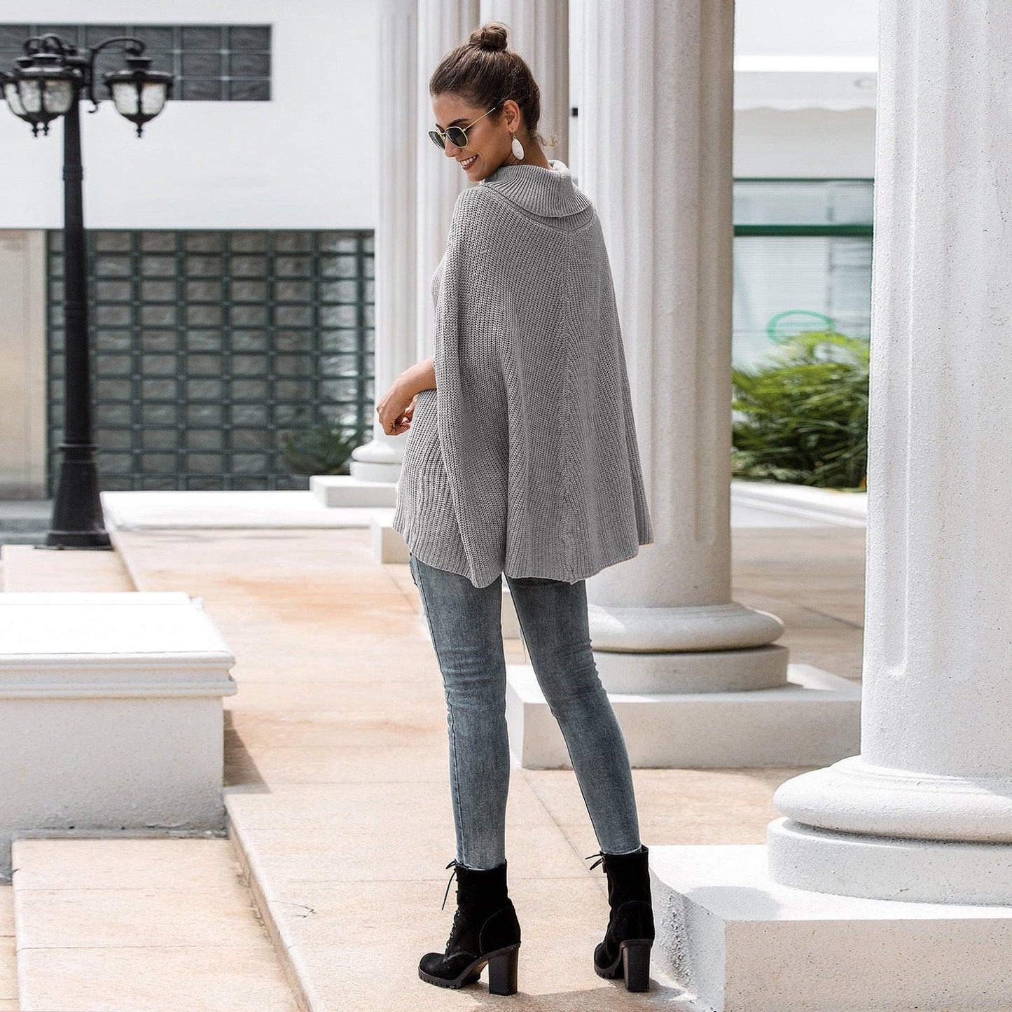 Cape-pull oversize en maille texturée Berg-Feldt pour femme