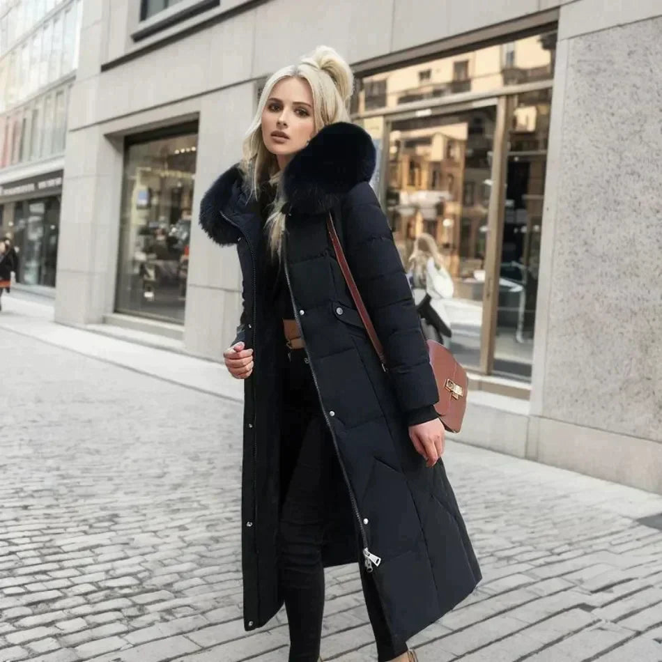 Berg-Feldt | Fell Trenchcoat Weiß Schick und Warm