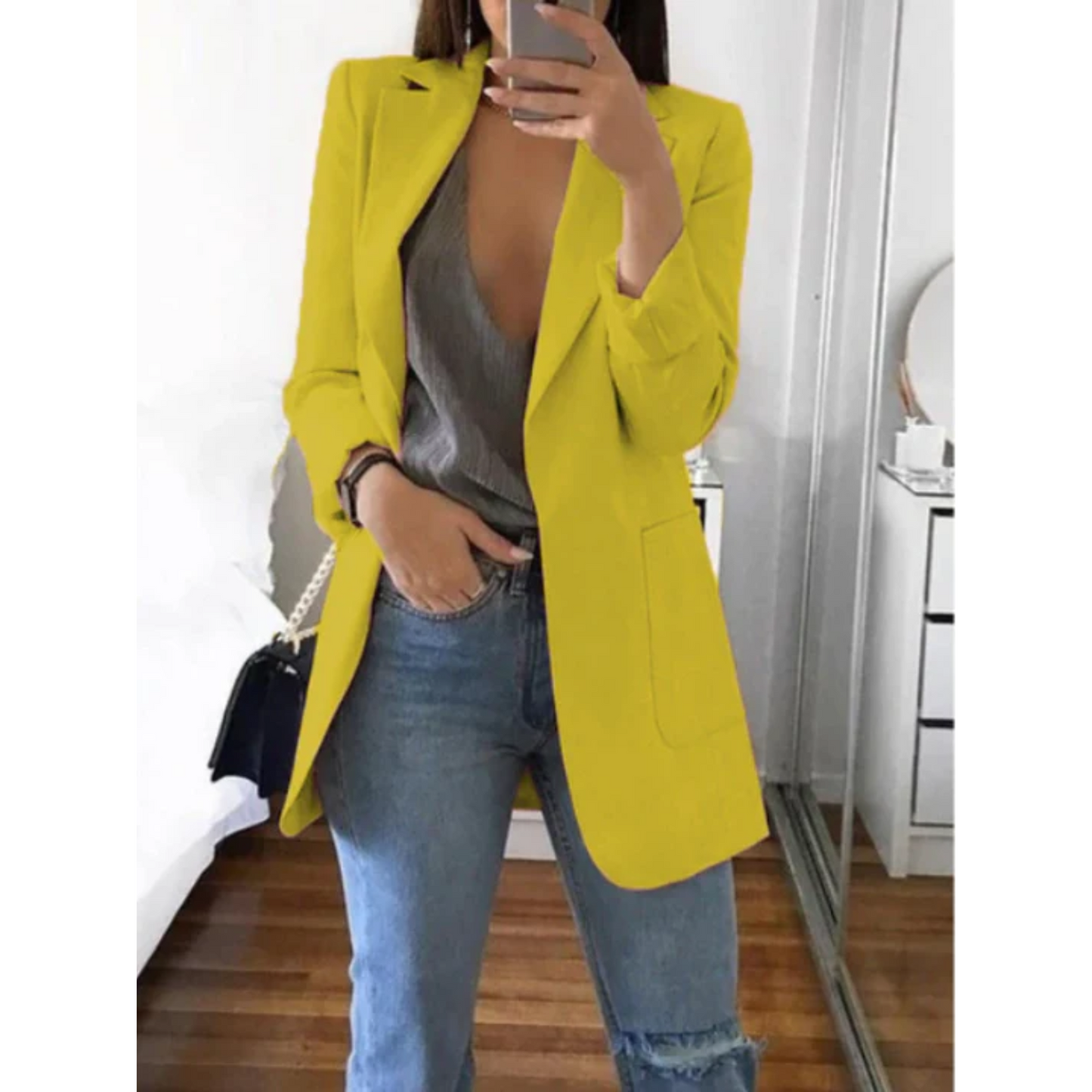 Blazer ajusté moderne et élégant Avelena