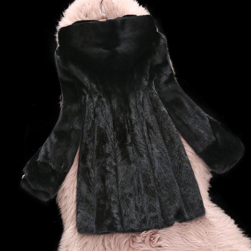Manteau en fausse fourrure pour femme avec capuche élégante et coupe classique Berg-Feldt