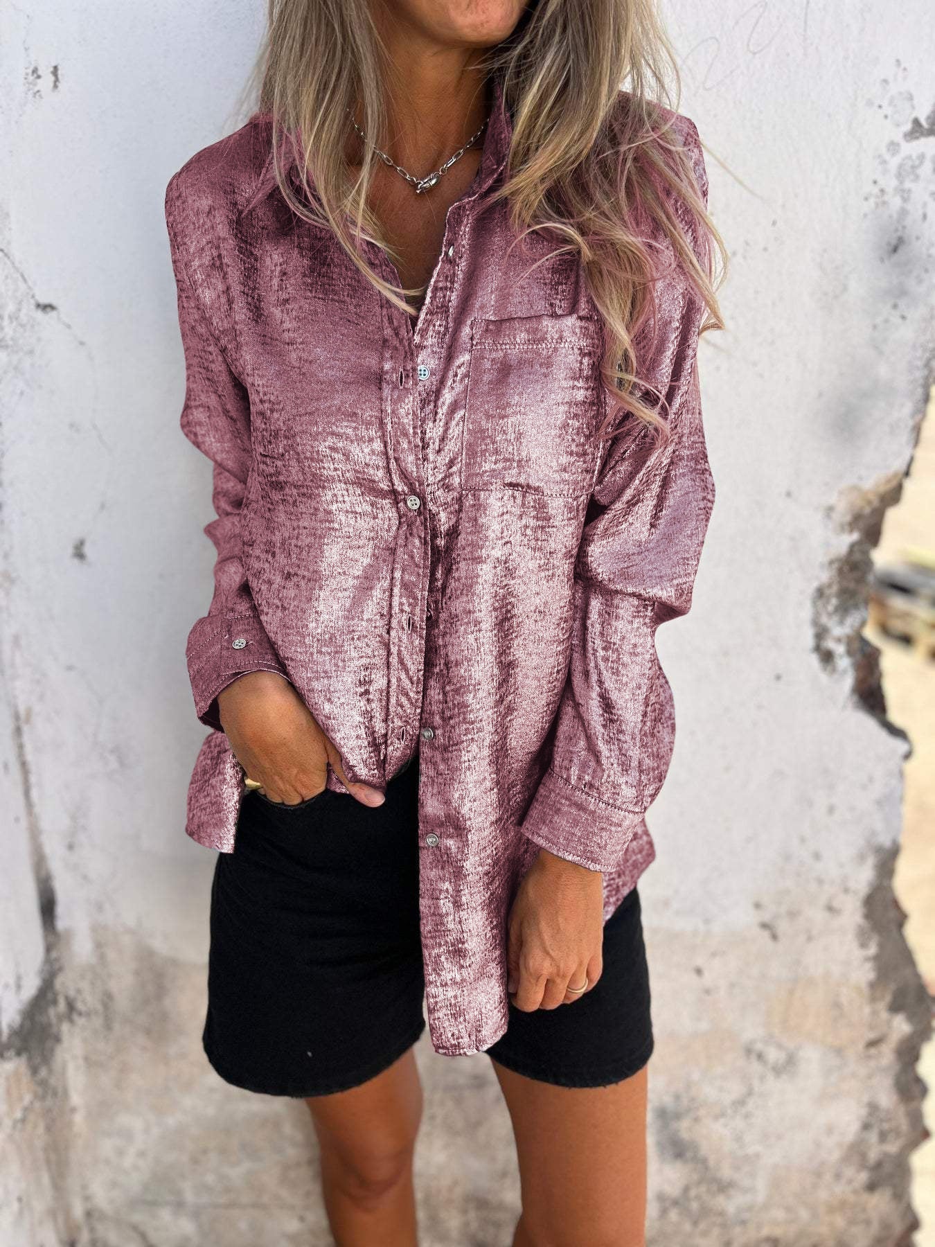 Hera: Elegantes Metallic-Shirt