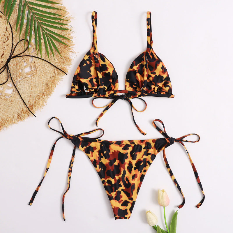 Haut de bikini triangle à imprimé animalier et liens pour femme par berg-feldt