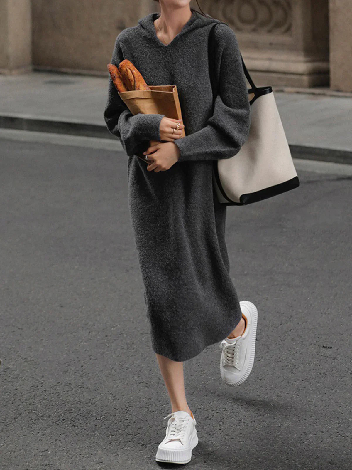 Berg-Feldt | Robe midi tricotée à capuche en laine