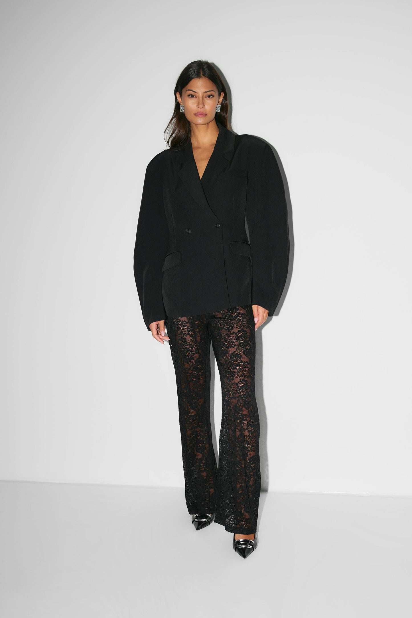 Berg-Feldt | Elegante Damenhose mit Spitze und Weitem Bein