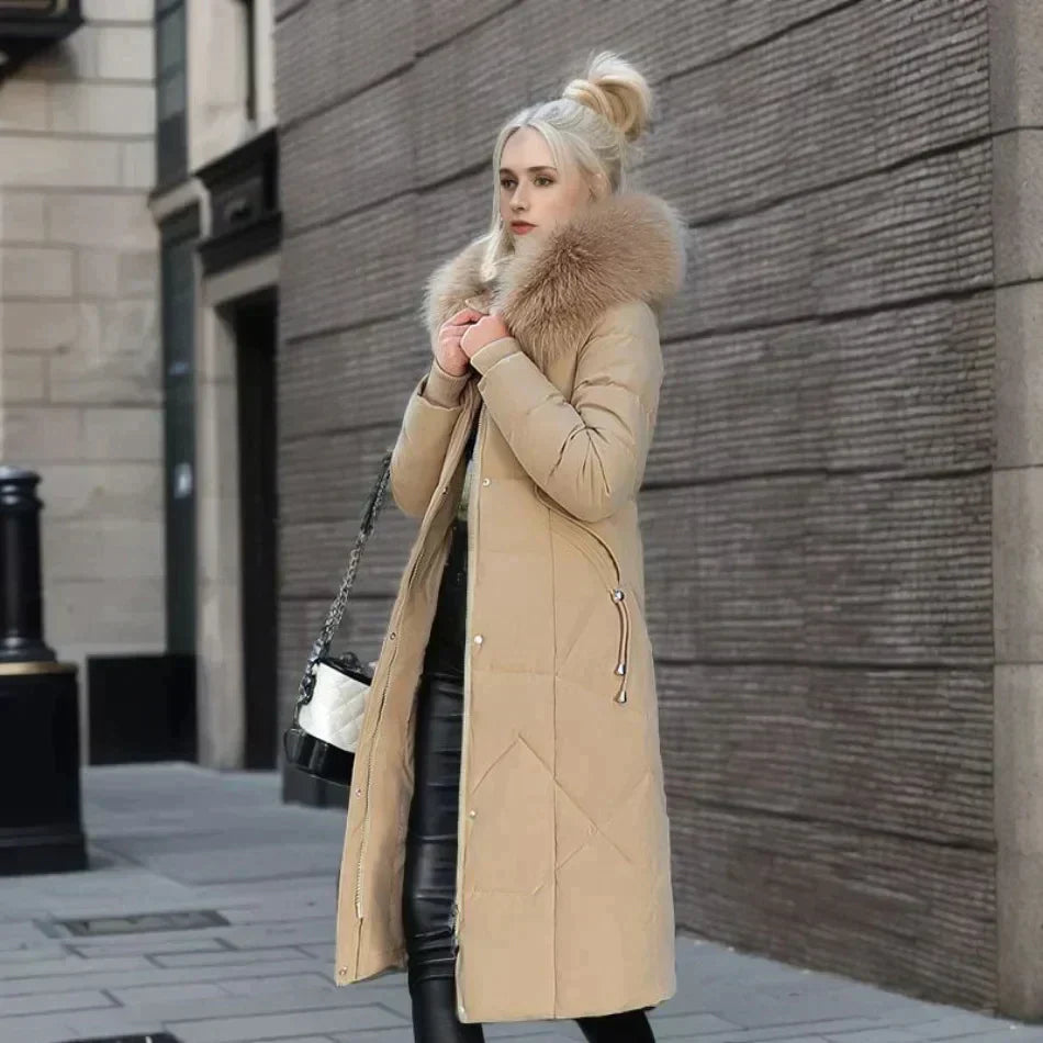 Berg-Feldt | Fell Trenchcoat Weiß Schick und Warm