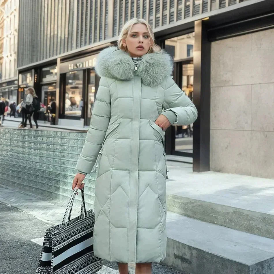 Berg-Feldt | Fell Trenchcoat Weiß Schick und Warm