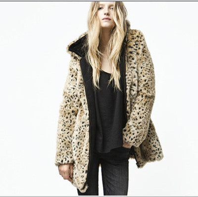 Damen Luxuriöse Kunstpelzjacke mit Leopardenmuster und praktischen Taschen Berg-Feldt