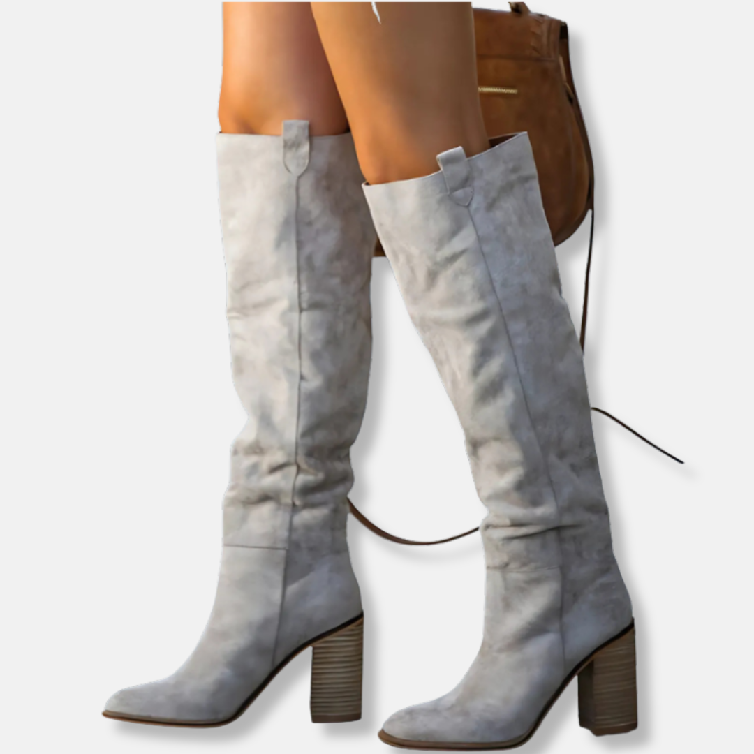 Berg-Feldt | Knöchelhohe Stiefel - Wildlederähnliches Textil - Chunky Blockabsatz - Spitz Zulaufende Zehen