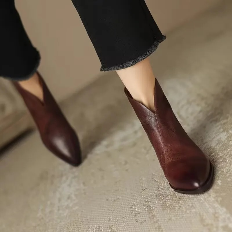 Berg-Feldt | Stiefeletten Leder Spitze Seitenreißverschluss Blockabsatz Elegante Passform