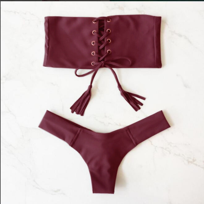 Maillot de bain bikini bandeau élégant pour femme avec lacets et franges berg-feldt