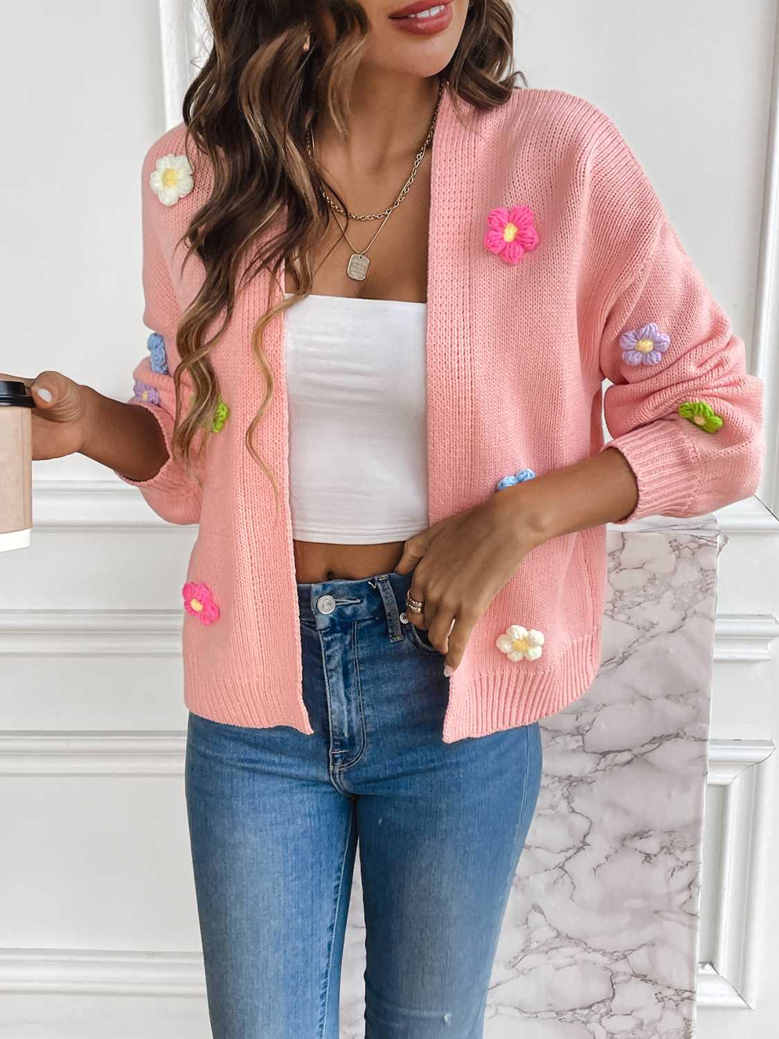 Berg-Feldt | Strickcardigan mit Blütendetails Offene Vorderseite Feminin und Stylisch