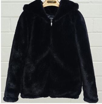 Damen Plüschjacke mit Kapuze und hochwertiger Fleece-Oberfläche Berg-Feldt