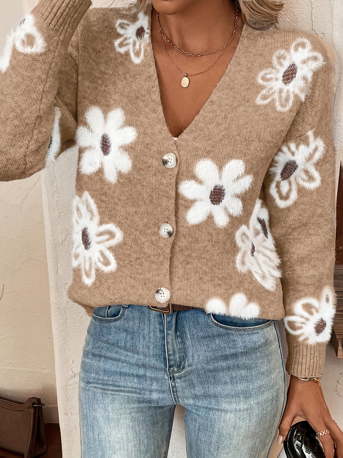 Berg-Feldt | Cardigan doux à motif floral en acrylique Chaleur et style