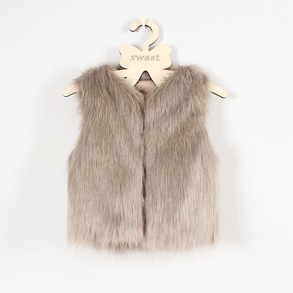 Gilet femme en fausse fourrure duveteuse, coupe élégante Berg-Feldt