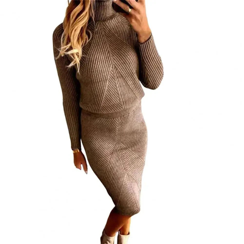 Lilli : Ensemble moderne pull et jupe pour femme