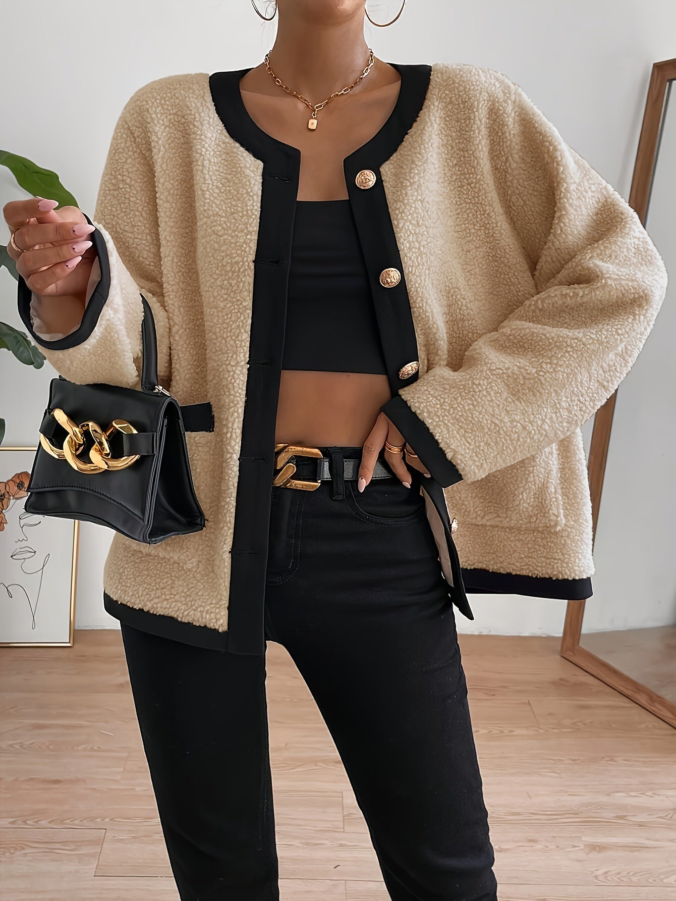 Berg-Feldt | Kurze Jacke mit Kontrastdetails Polyester Stilvoll und Komfortabel