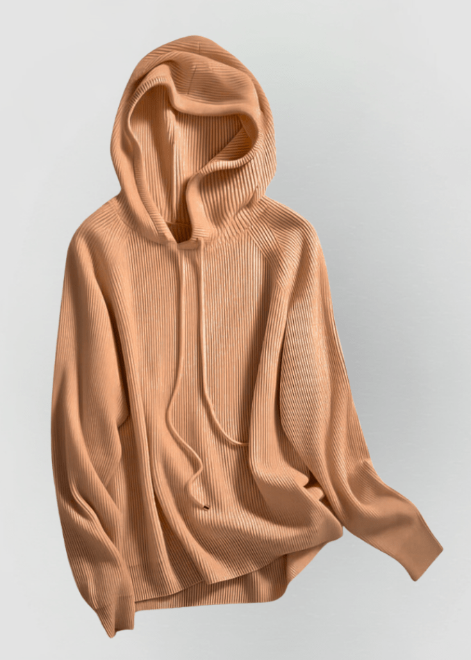Anja:  Pullover mit lässiger Kapuze
