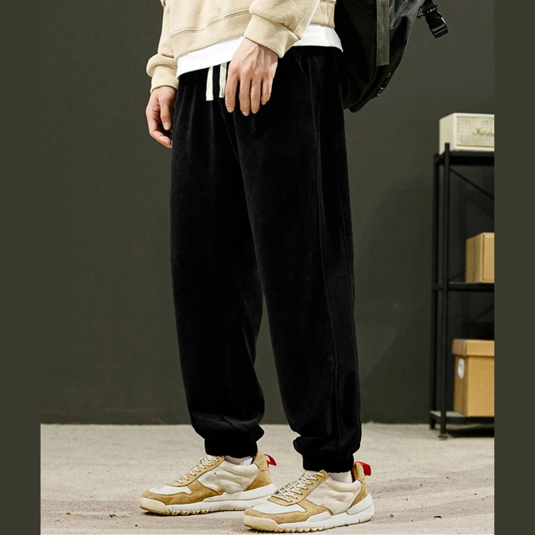 Pantalon élégant en velours côtelé doux de chez Arnold pour homme
