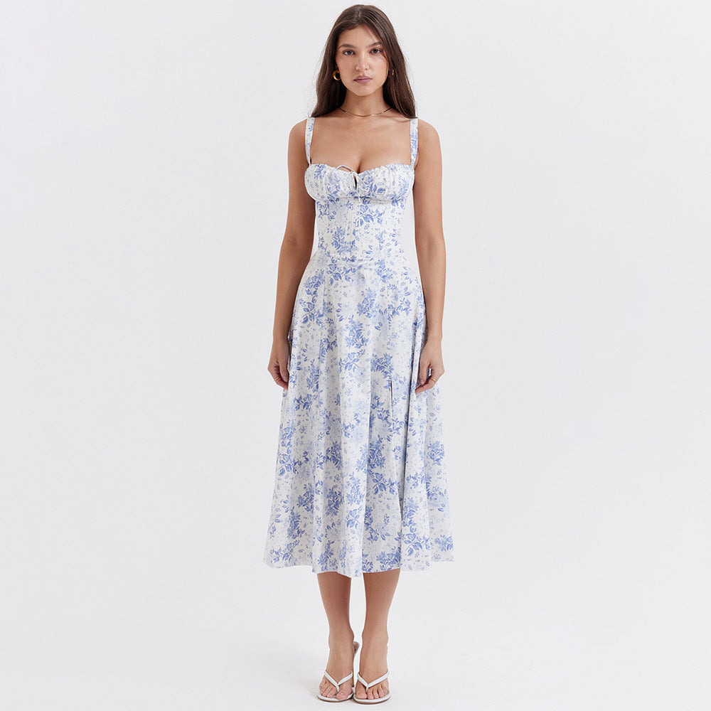 Robe d'été Fudus : robe au-dessus du genou, coupe ajustée avec dos décolleté
