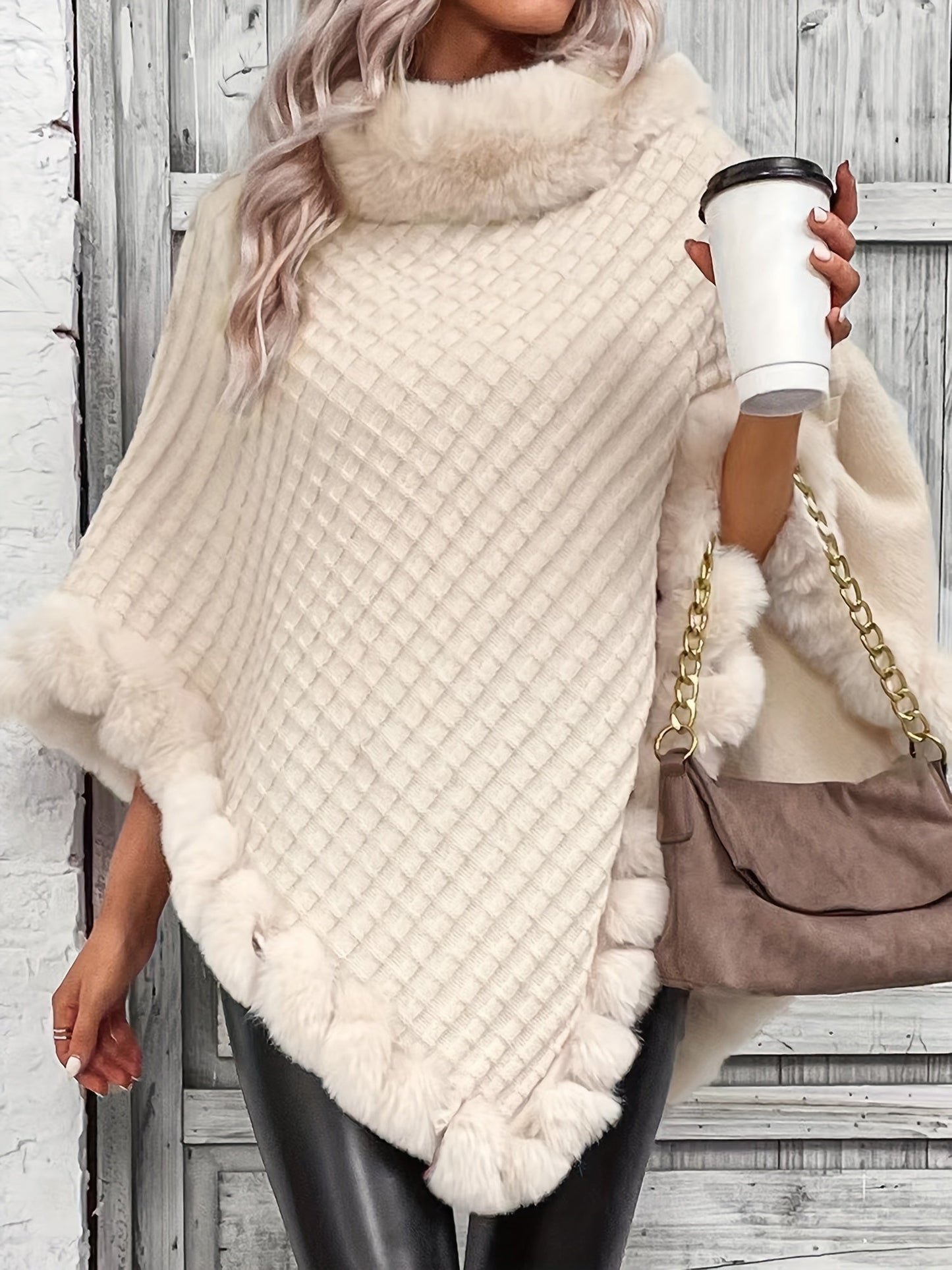 Berg-Feldt | Eleganter Poncho mit Kunstpelzdetails Akryl Warm und Stilvoll