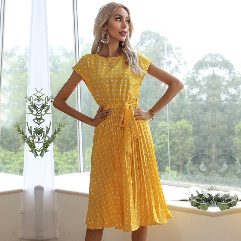 Robe Femme : Élégante robe mi-longue à pois et manches courtes de Fudus